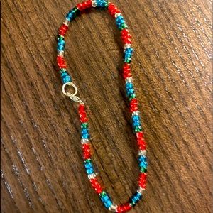 A anclet or a bracket